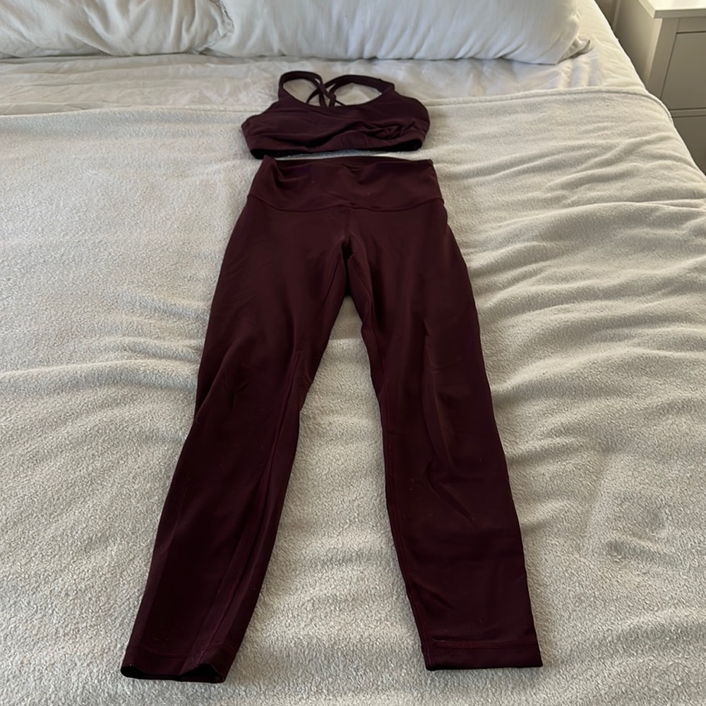 Lululemon base pace legging and matching bra